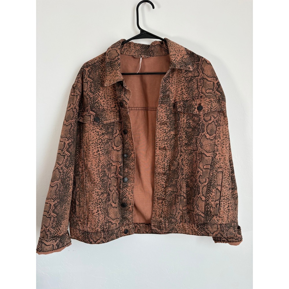 Free People Denim Snakeskin Jacket Boho Edgy Western Grunge Indie Festival Chic‎ - Picture 2 of 6